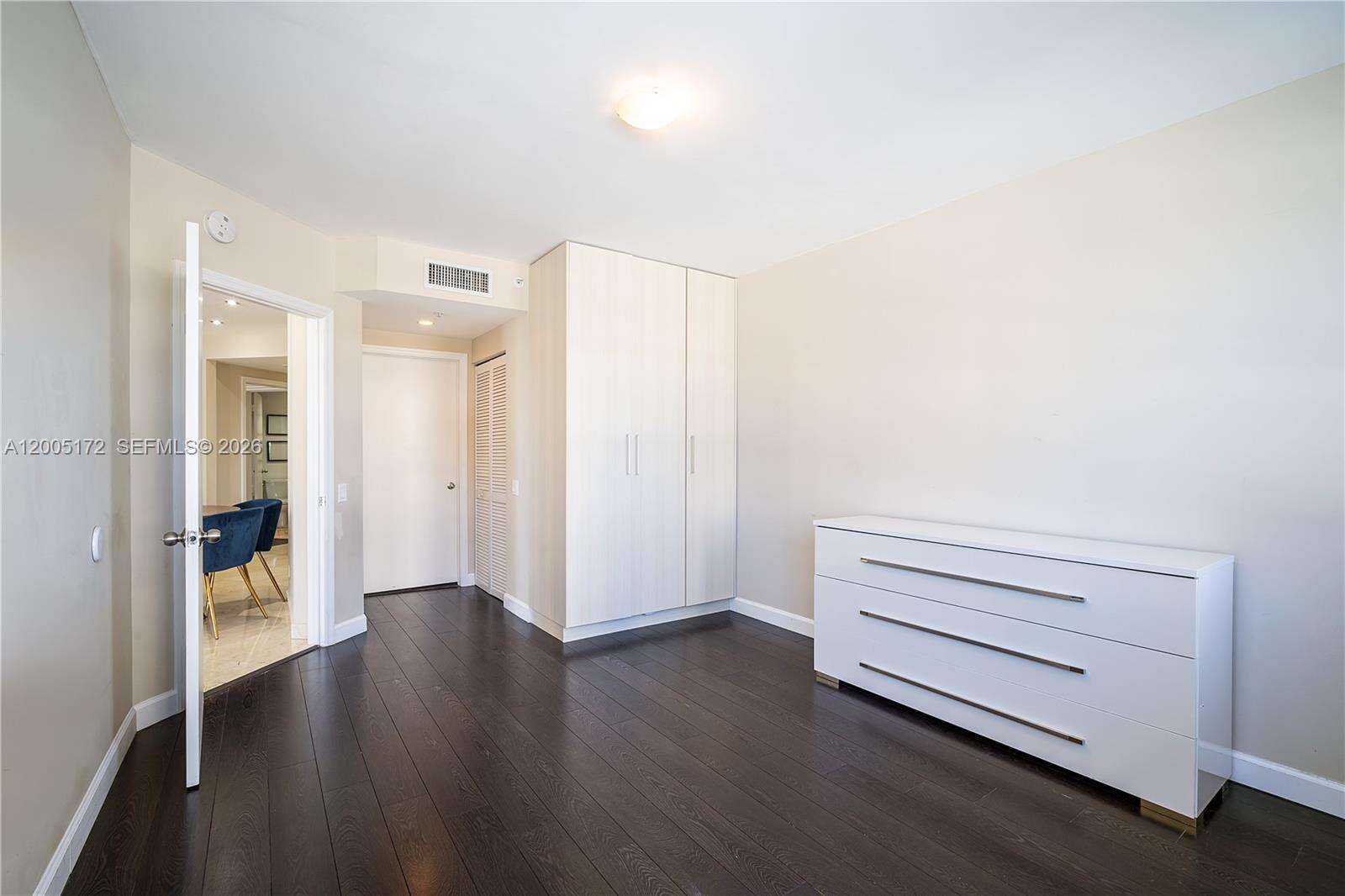 Courvoisier Courts at 701 Brickell Key Blvd, Miami, FL 33131 - For Rent photo 10