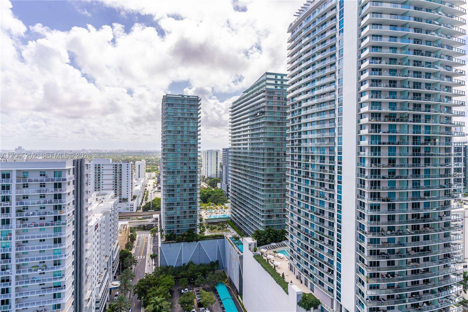 The Bond On Brickell at 1080 Brickell Ave, Miami, FL 33131 - For Rent photo 7