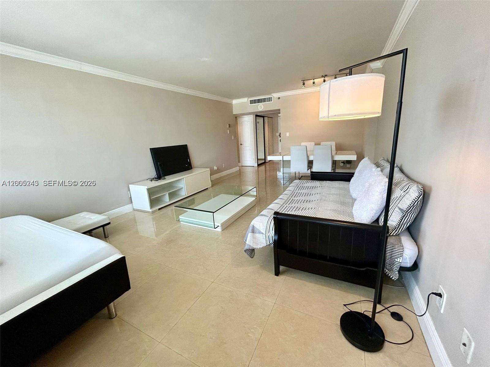 Decoplage at 100 Lincoln Rd, Miami Beach, FL 33139 - For Rent photo 1