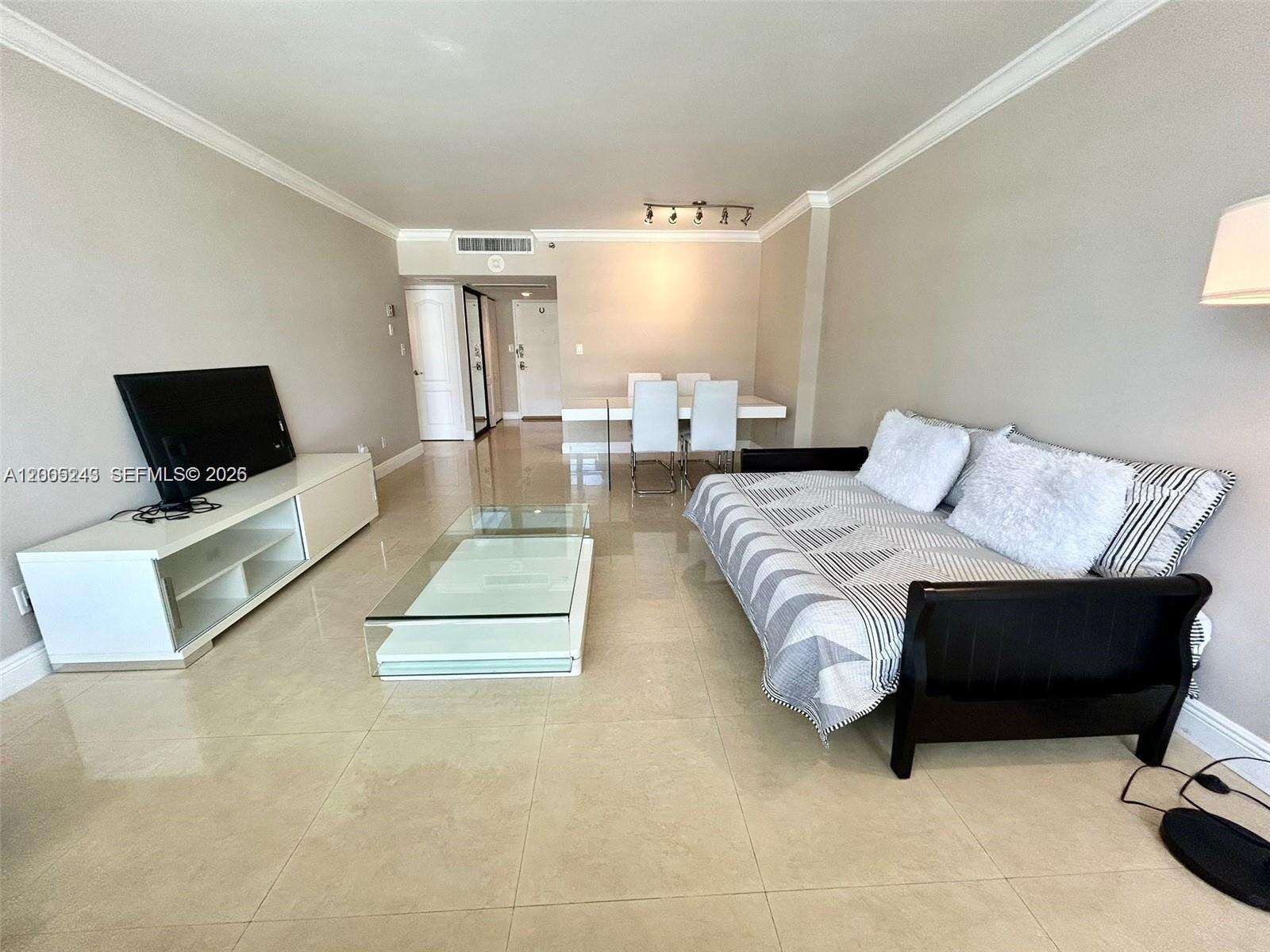Decoplage at 100 Lincoln Rd, Miami Beach, FL 33139 - For Rent photo 2