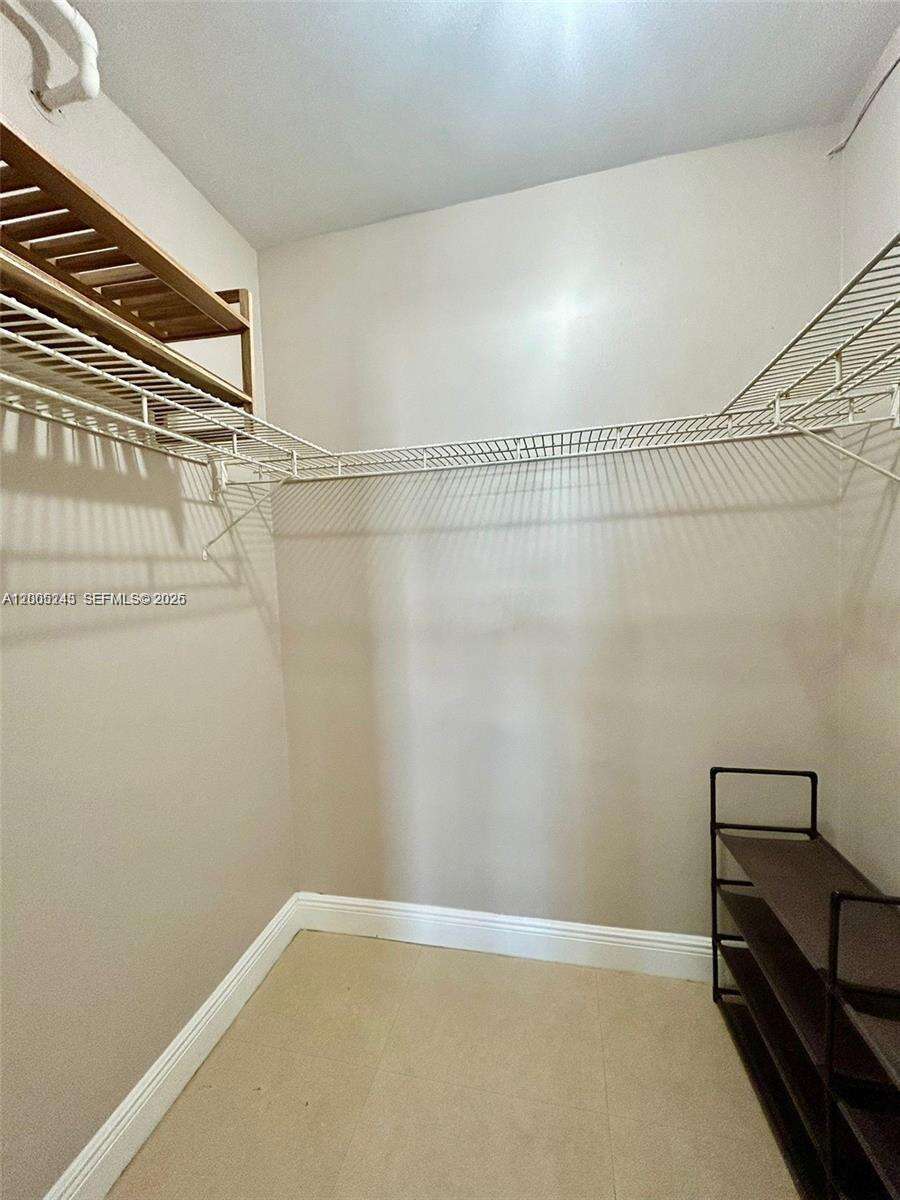 Decoplage at 100 Lincoln Rd, Miami Beach, FL 33139 - For Rent photo 8