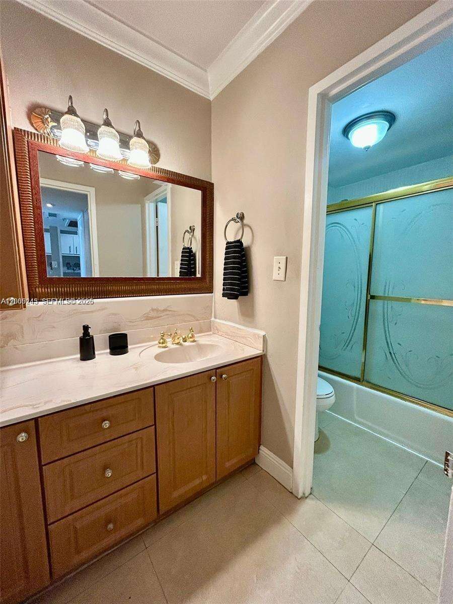 Decoplage at 100 Lincoln Rd, Miami Beach, FL 33139 - For Rent photo 9
