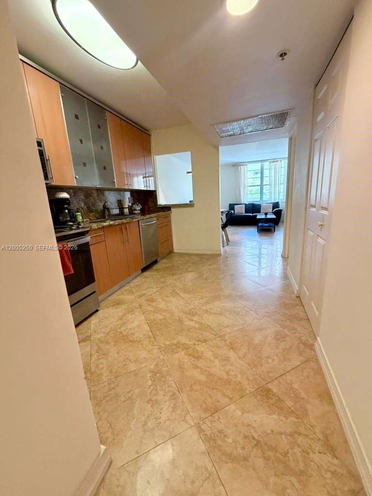 Decoplage at 100 Lincoln Rd, Miami Beach, FL 33139 - For Rent photo 3