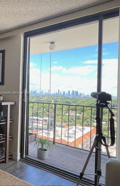 Oceanfront Plaza at 2625 Collins Ave, Miami Beach, FL 33140 - For Rent photo 1
