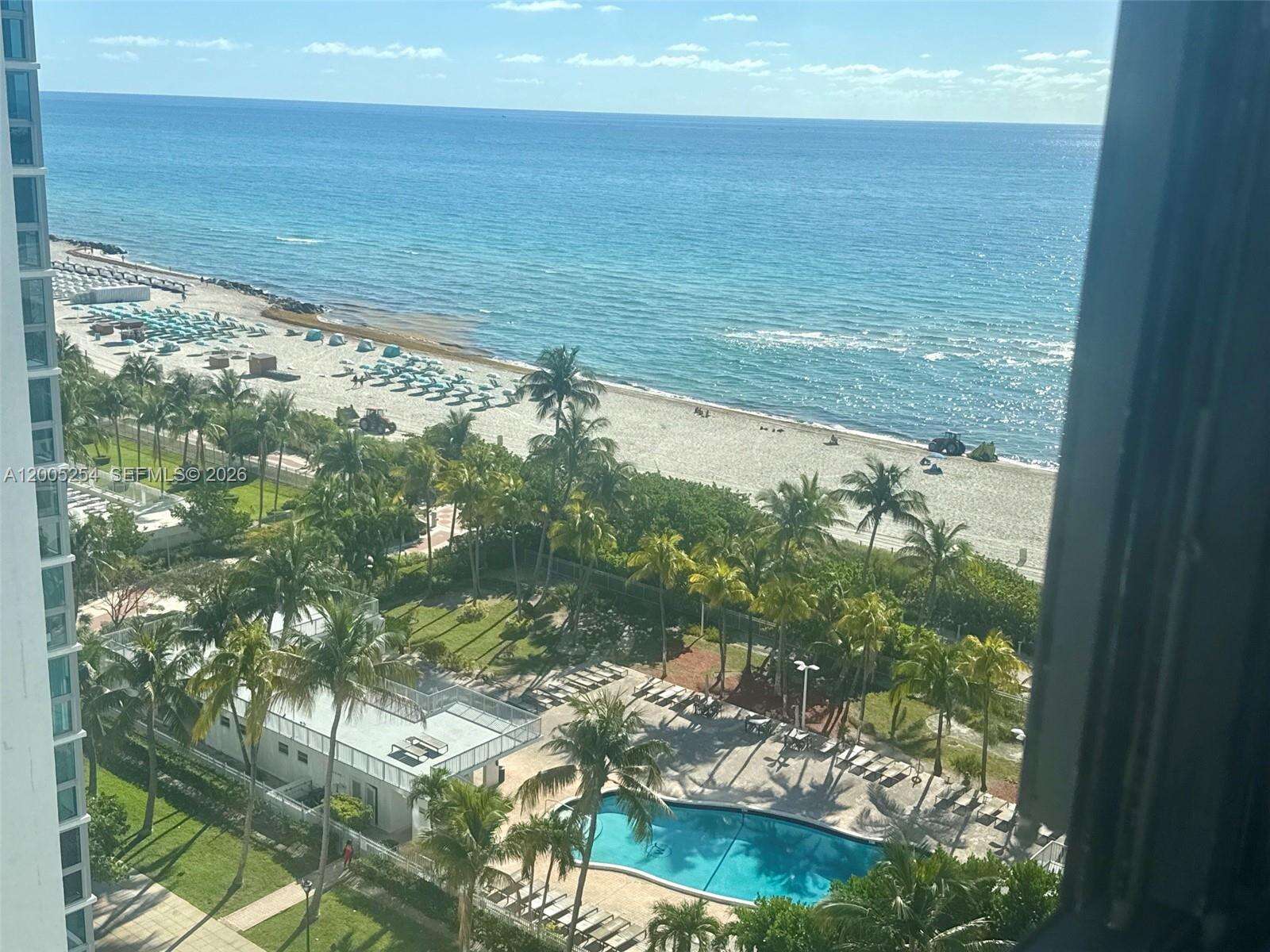 Oceanfront Plaza at 2625 Collins Ave, Miami Beach, FL 33140 - For Rent photo 16