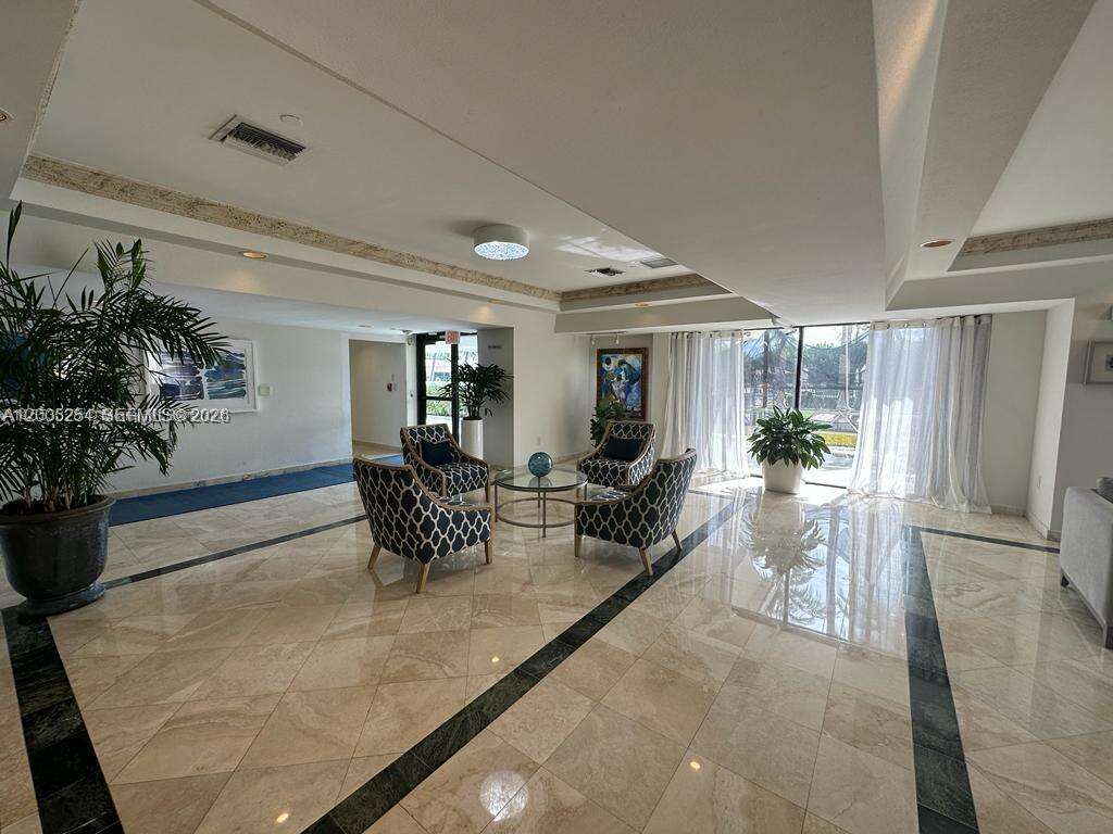 Oceanfront Plaza at 2625 Collins Ave, Miami Beach, FL 33140 - For Rent photo 19