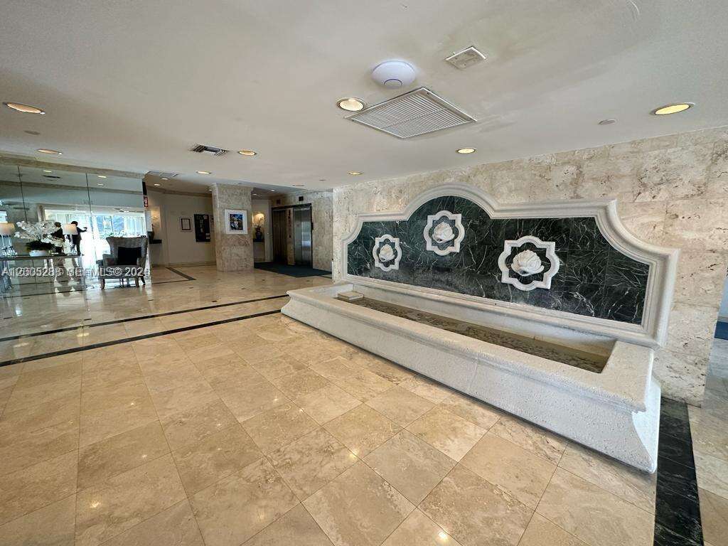 Oceanfront Plaza at 2625 Collins Ave, Miami Beach, FL 33140 - For Rent photo 21