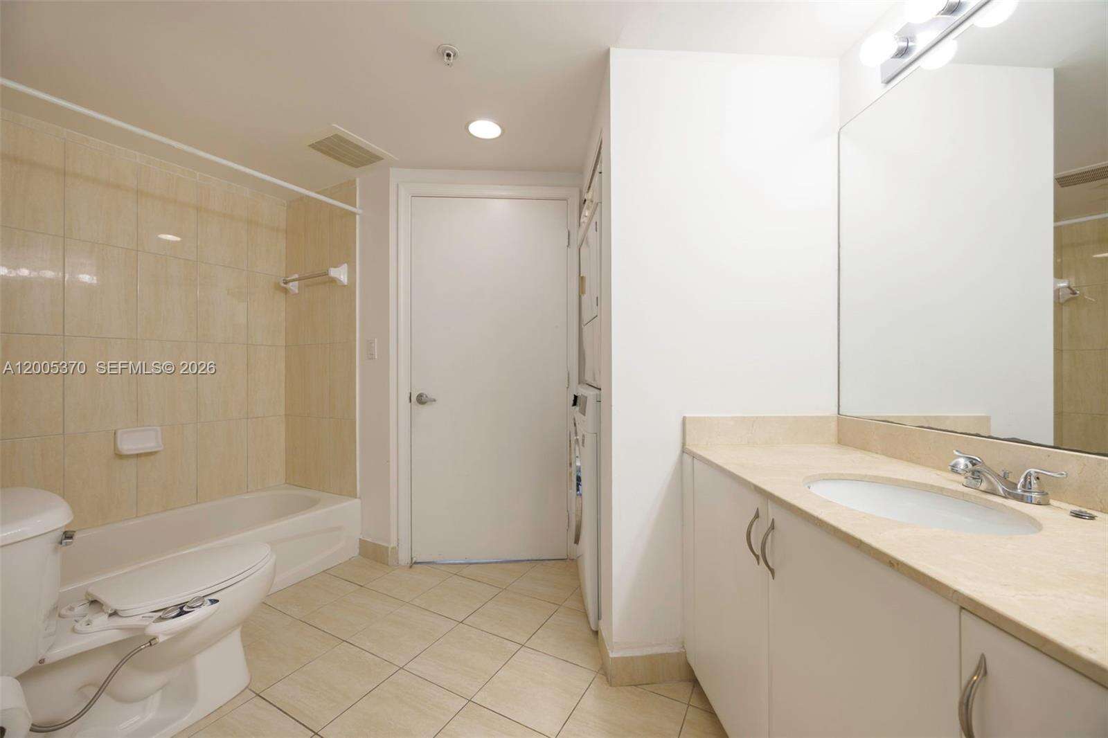Opera Tower at 1750 Bayshore Dr, Miami, FL 33132 - For Rent photo 17