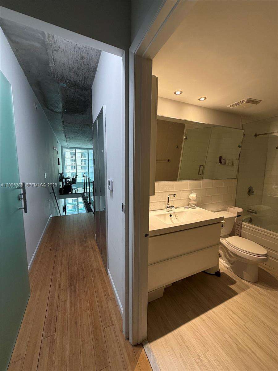 Neo Vertika at 690 1 Ct, Miami, FL 33130 - For Rent photo 23