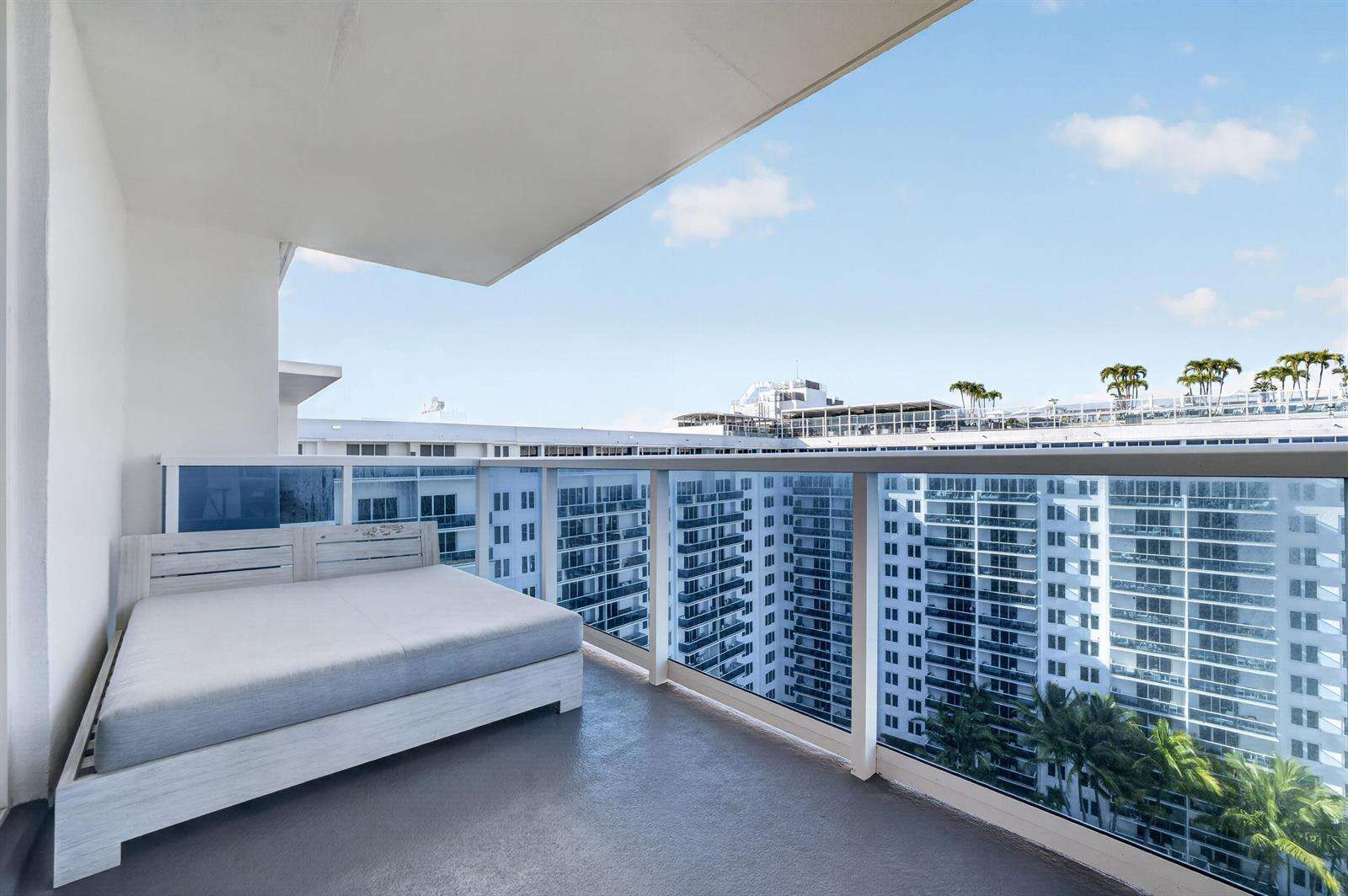 Roney Palace at 2301 Collins, Miami Beach, FL 33139 - For Rent photo 16