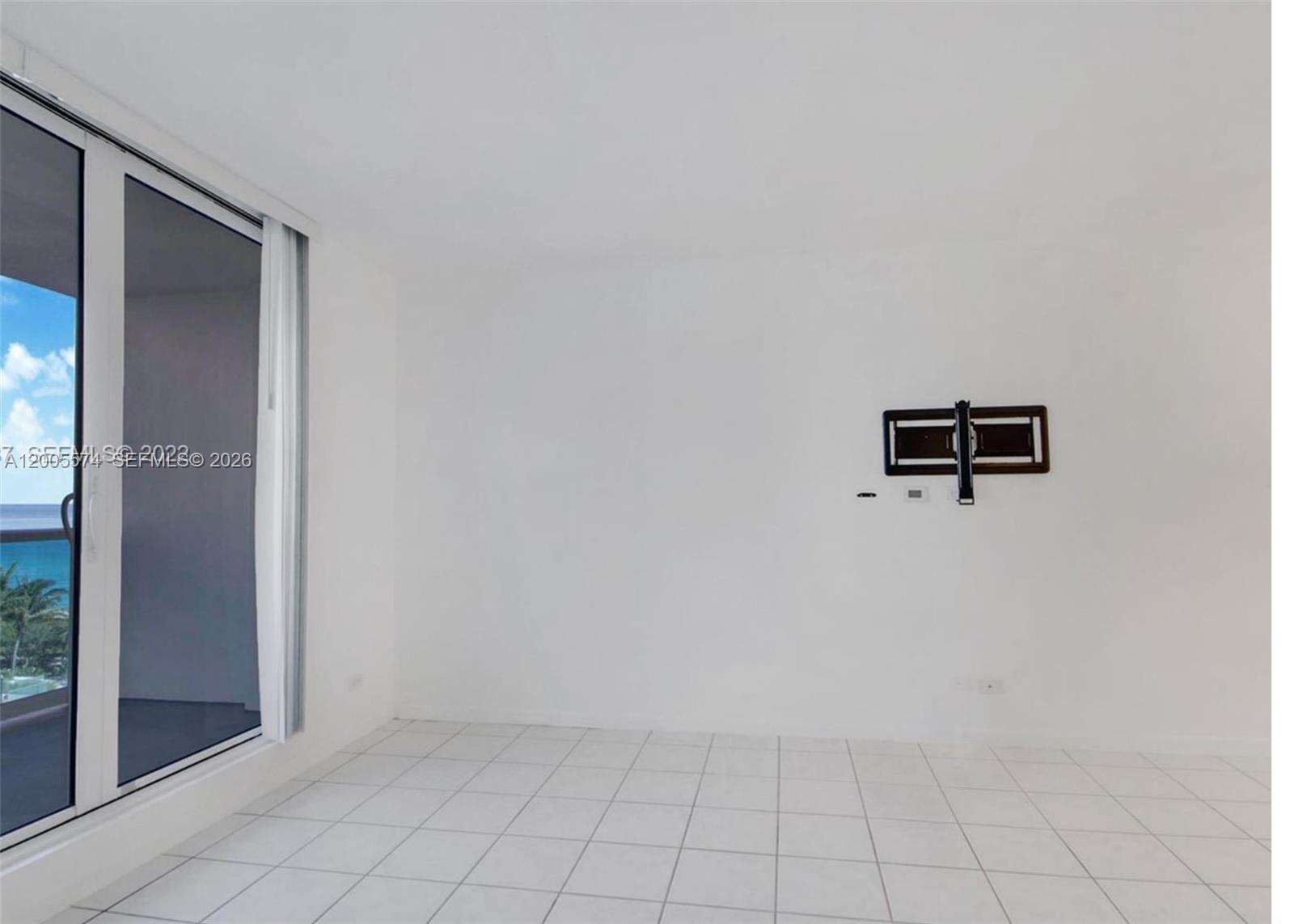 Roney Palace at 2301 Collins Ave, Miami Beach, FL 33139 - For Rent photo 4