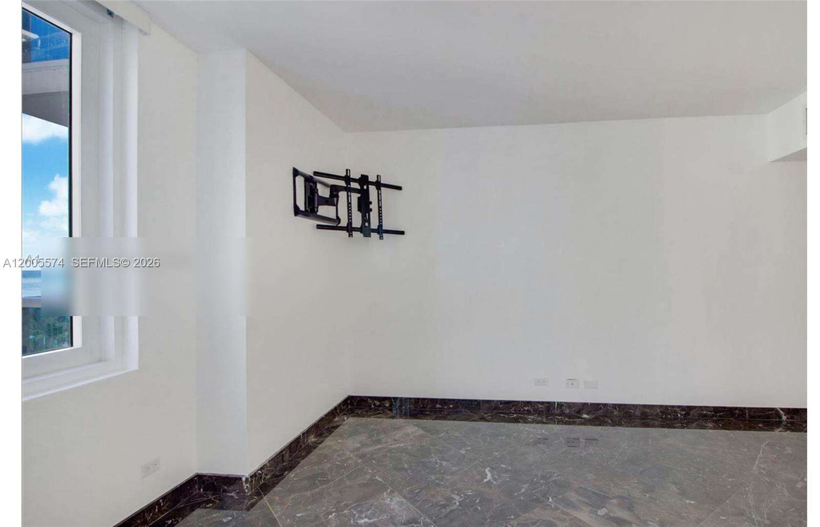 Roney Palace at 2301 Collins Ave, Miami Beach, FL 33139 - For Rent photo 6