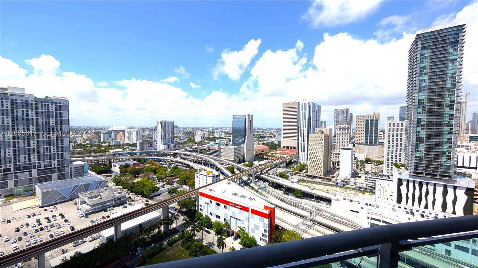 Wind By Neo at 350 Miami Ave, Miami, FL 33130 - For Rent photo 11