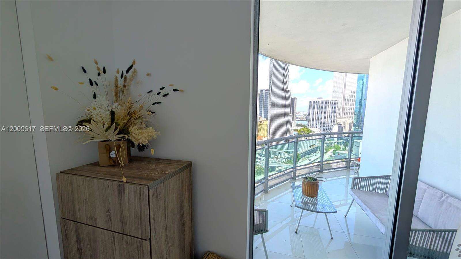 Wind By Neo at 350 Miami Ave, Miami, FL 33130 - For Rent photo 13