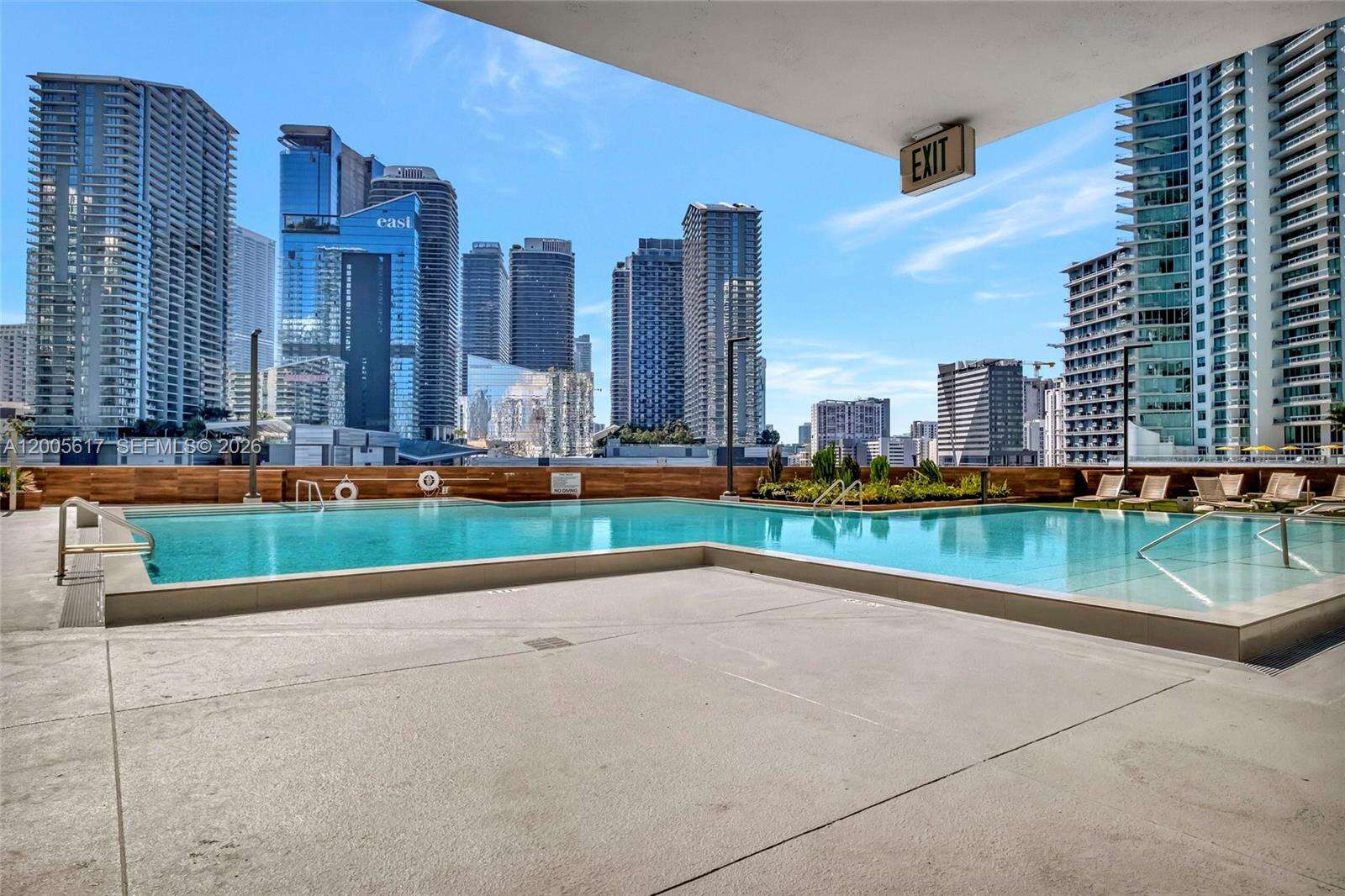Wind By Neo at 350 Miami Ave, Miami, FL 33130 - For Rent photo 16