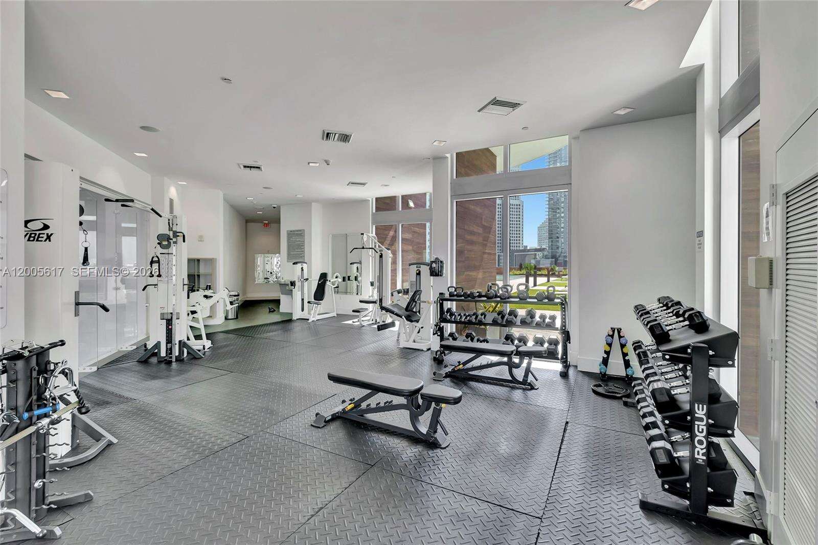 Wind By Neo at 350 Miami Ave, Miami, FL 33130 - For Rent photo 19