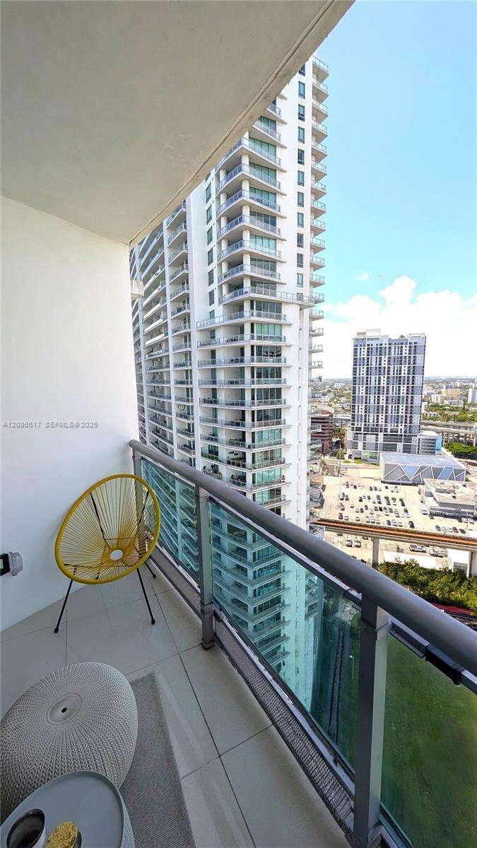 Wind By Neo at 350 Miami Ave, Miami, FL 33130 - For Rent photo 9