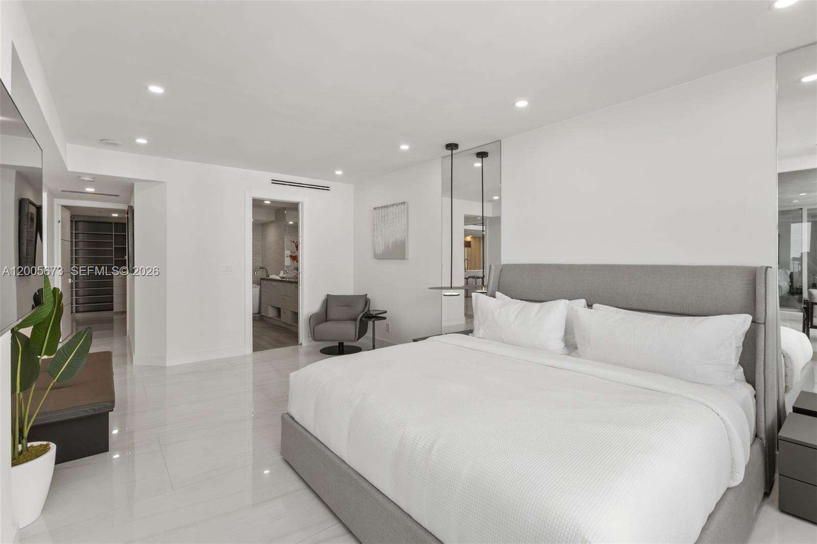 1500 Ocean Dr, Miami Beach, FL 33139 - For Rent photo 16