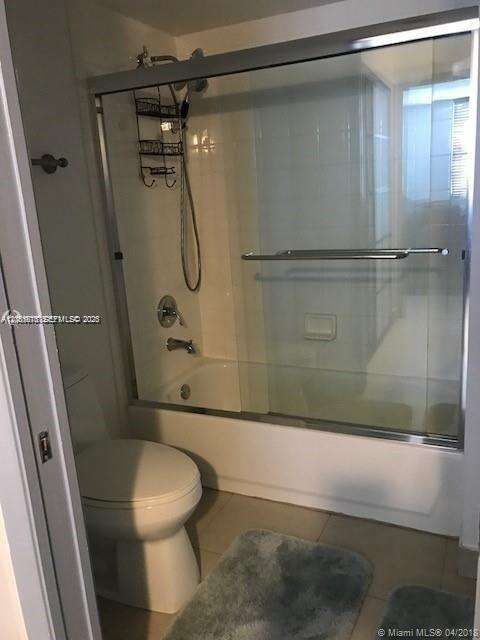 The Yacht Club At Aventura at 19901 Country Club Dr, Aventura, FL 33180 - For Rent photo 23