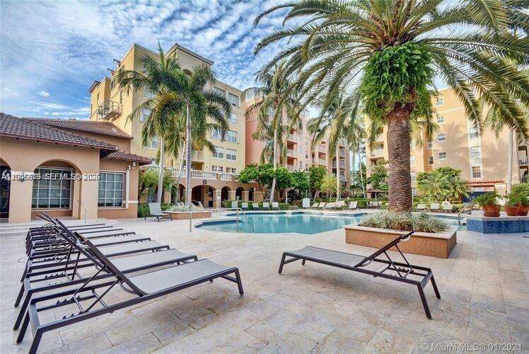 The Yacht Club At Aventura at 19901 Country Club Dr, Aventura, FL 33180 - For Rent photo 28