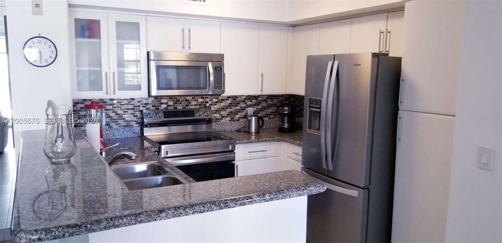 The Yacht Club At Aventura at 19901 Country Club Dr, Aventura, FL 33180 - For Rent photo 8