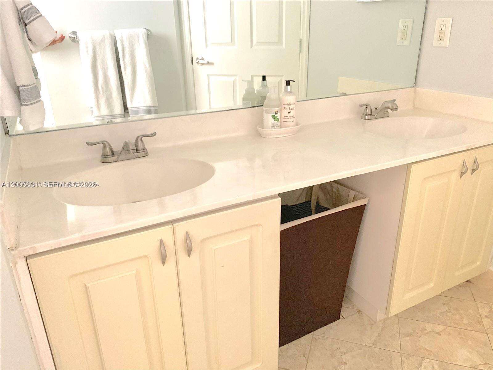 Village By The Bay at 3245 184 St, Aventura, FL 33160 - For Rent photo 16