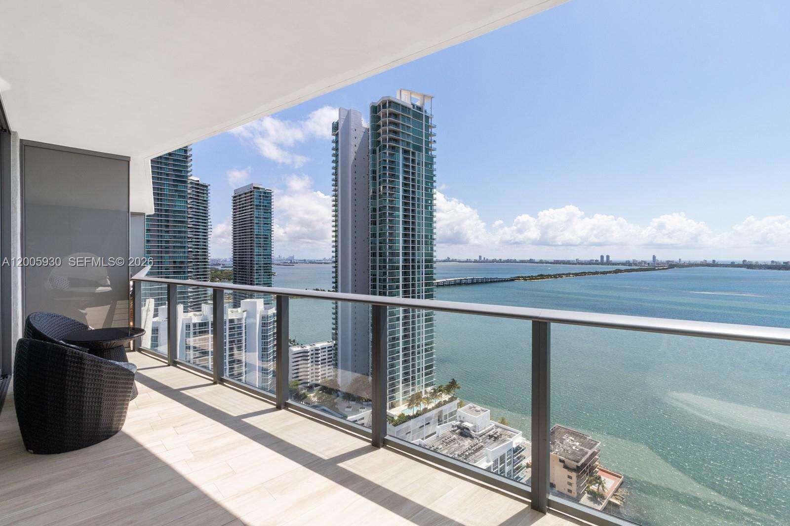 Icon Bay at 460 28 St, Miami, FL 33137 - For Rent photo 3