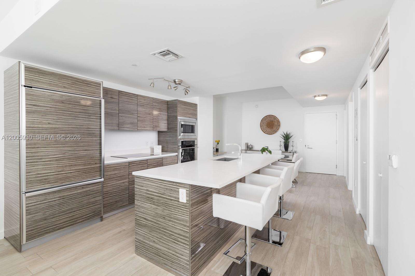 Icon Bay at 460 28 St, Miami, FL 33137 - For Rent photo 8