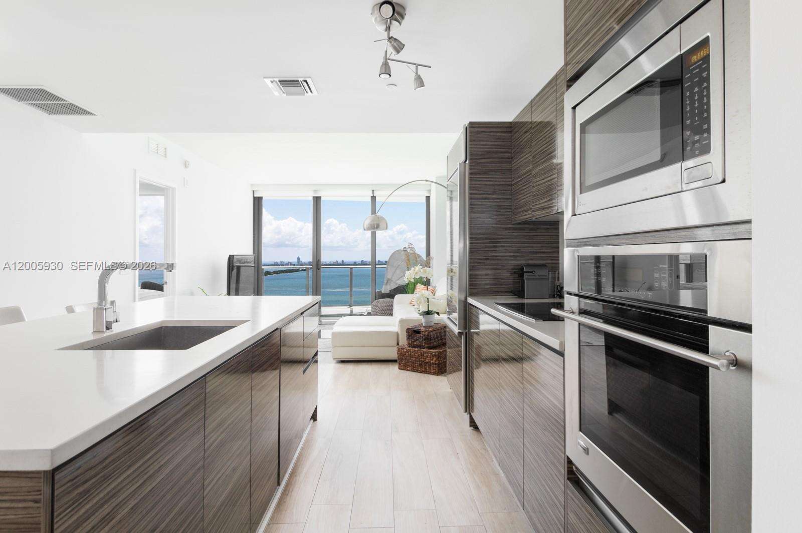 Icon Bay at 460 28 St, Miami, FL 33137 - For Rent photo 9