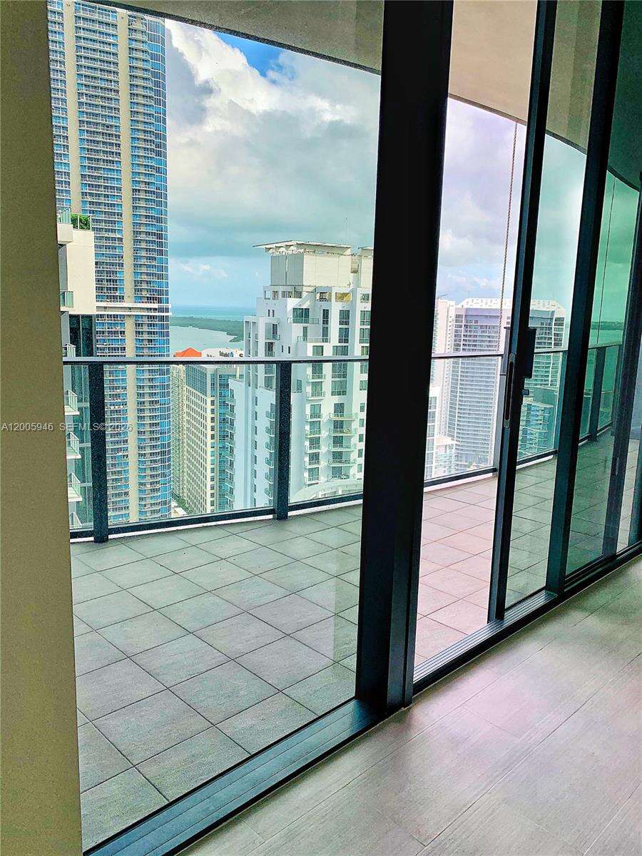 Brickell Flatiron at 1000 Brickell Plz, Miami, FL 33131 - For Rent photo 16
