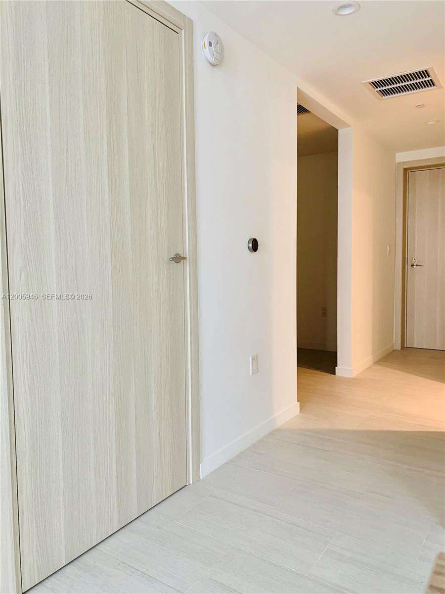 Brickell Flatiron at 1000 Brickell Plz, Miami, FL 33131 - For Rent photo 20