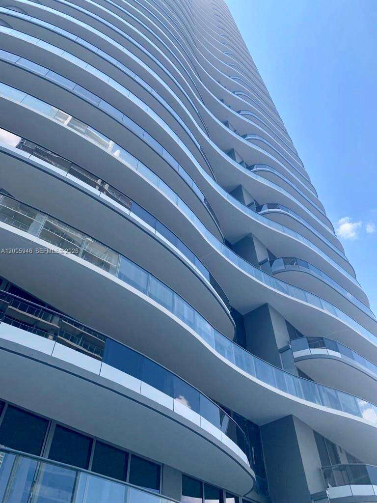 Brickell Flatiron at 1000 Brickell Plz, Miami, FL 33131 - For Rent photo 3