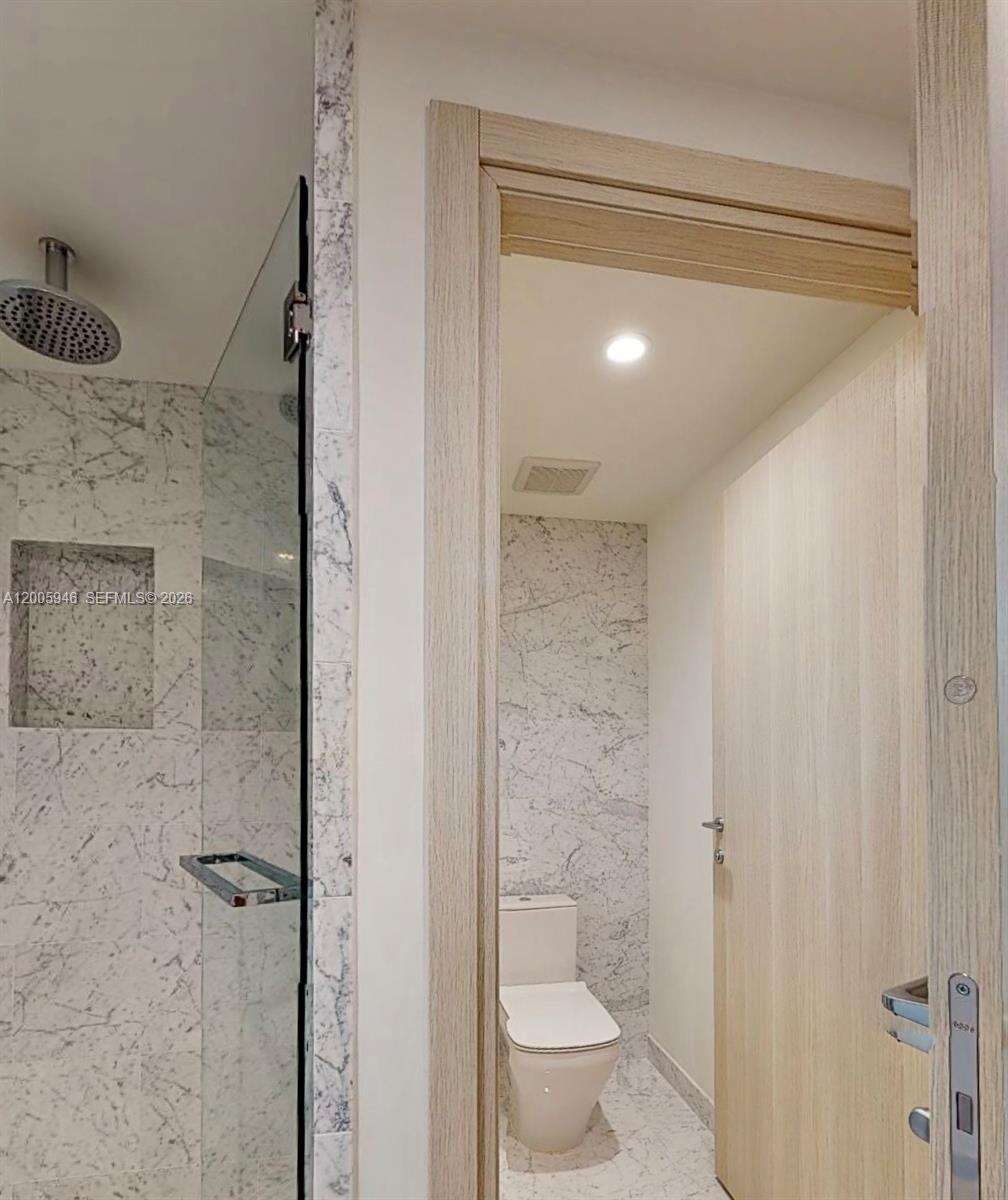 Brickell Flatiron at 1000 Brickell Plz, Miami, FL 33131 - For Rent photo 23