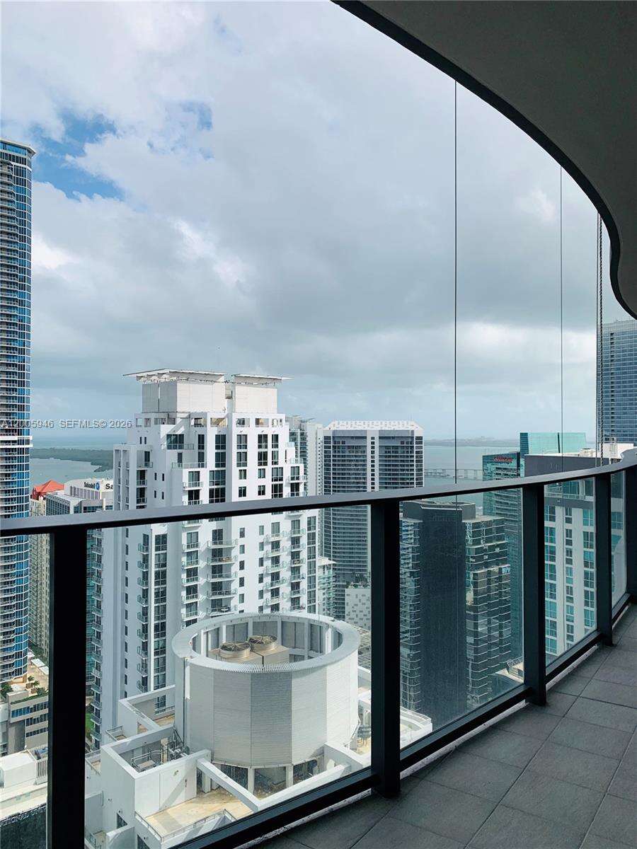 Brickell Flatiron at 1000 Brickell Plz, Miami, FL 33131 - For Rent photo 25