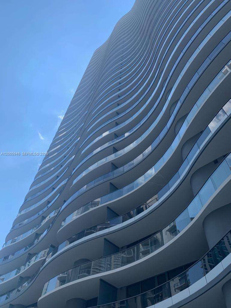 Brickell Flatiron at 1000 Brickell Plz, Miami, FL 33131 - For Rent photo 4