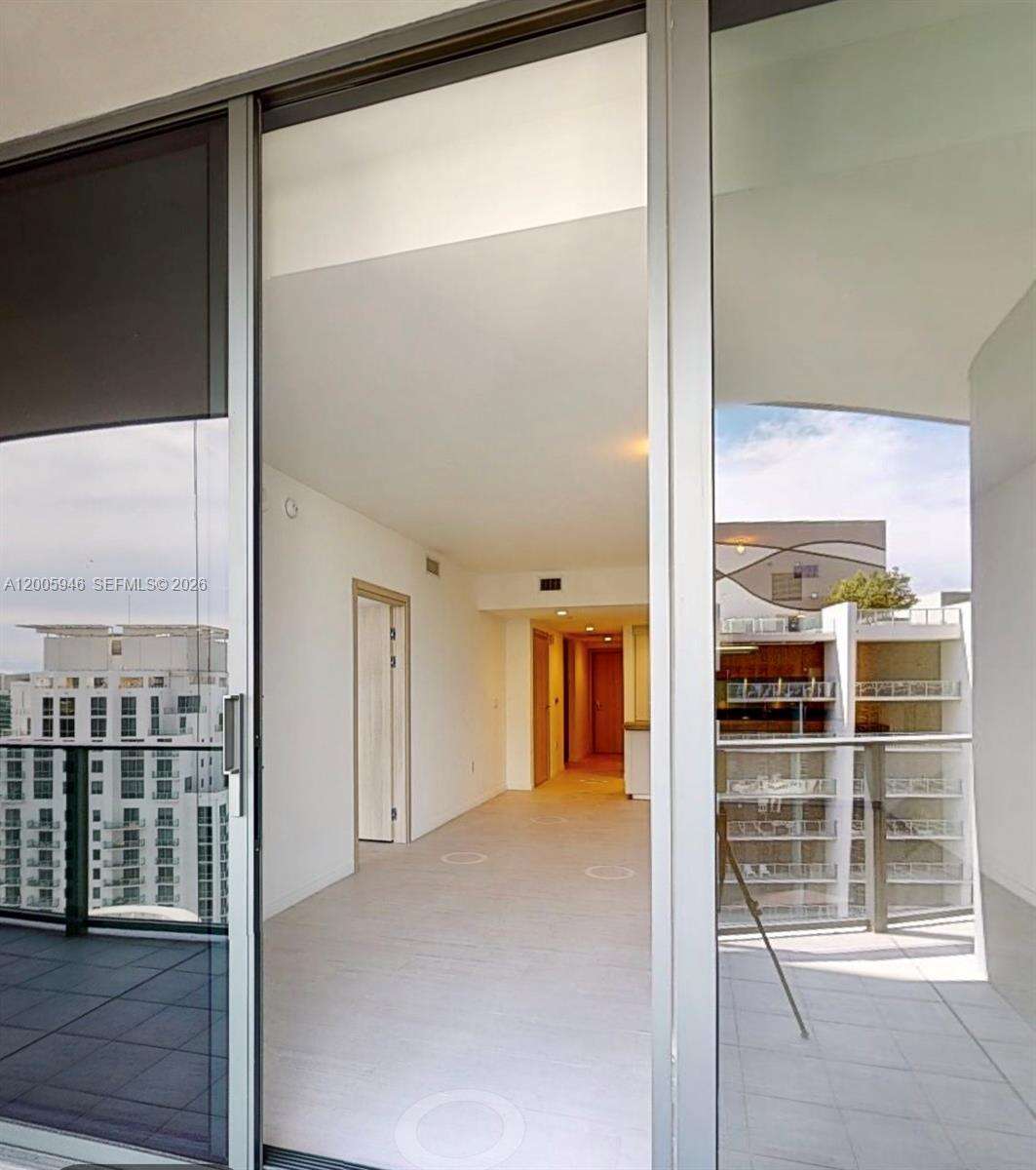 Brickell Flatiron at 1000 Brickell Plz, Miami, FL 33131 - For Rent photo 32