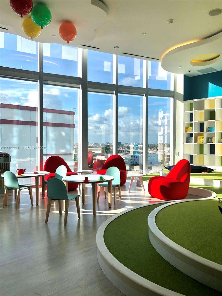 Paramount Miami Worldcenter at 851 1 Ave, Miami, FL 33132 - For Rent photo 19