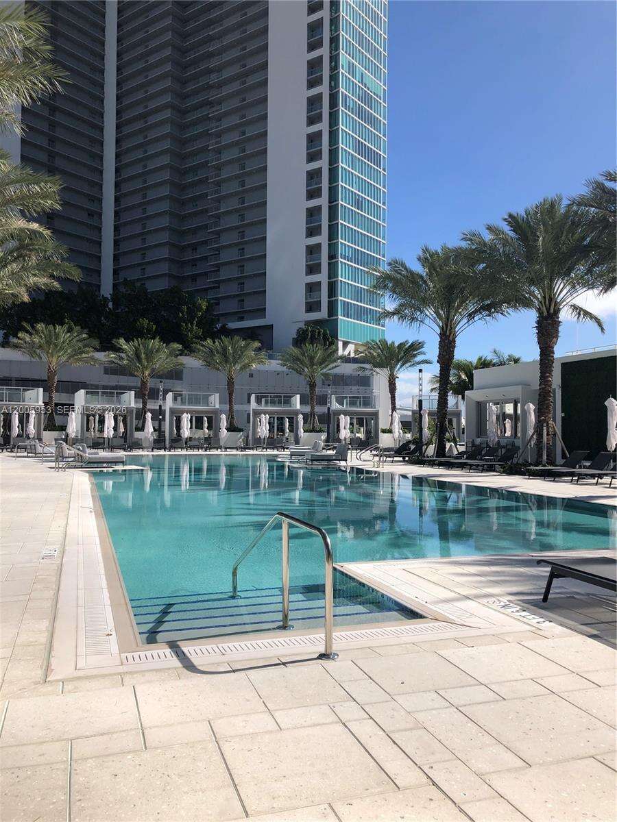 Paramount Miami Worldcenter at 851 1 Ave, Miami, FL 33132 - For Rent photo 21