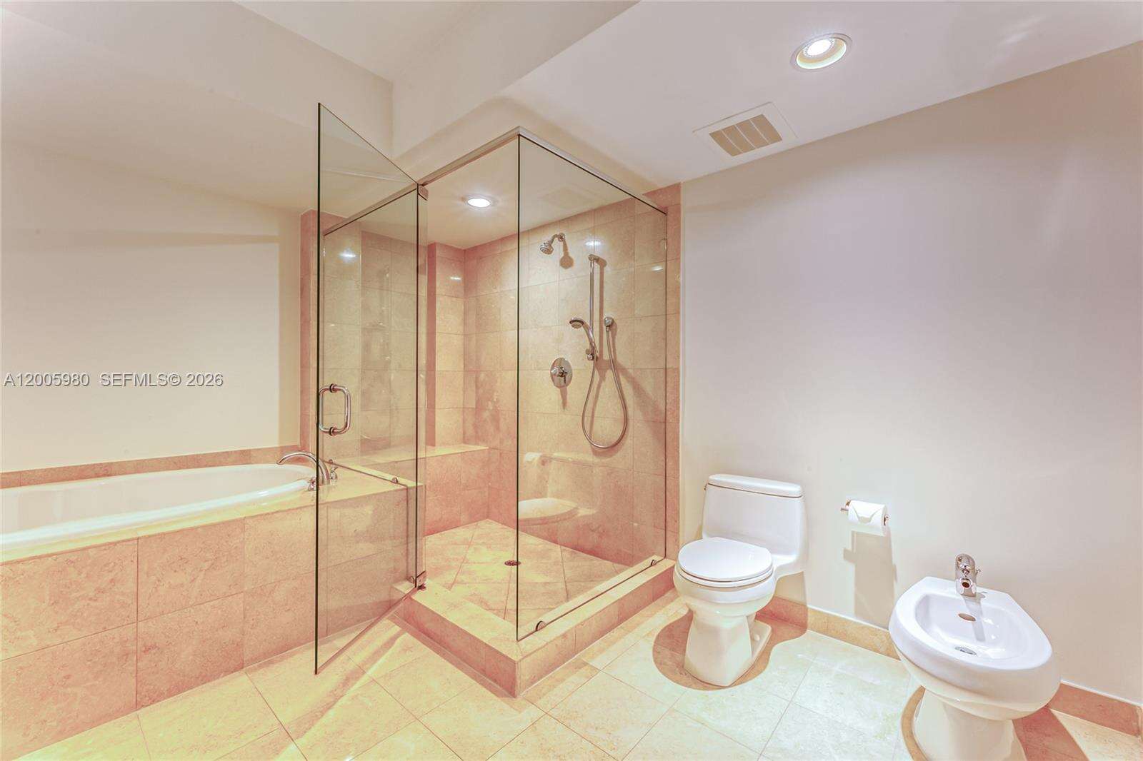 The Beach Club Two at 1830 Ocean Dr, Hallandale Beach, FL 33009 - For Rent photo 10