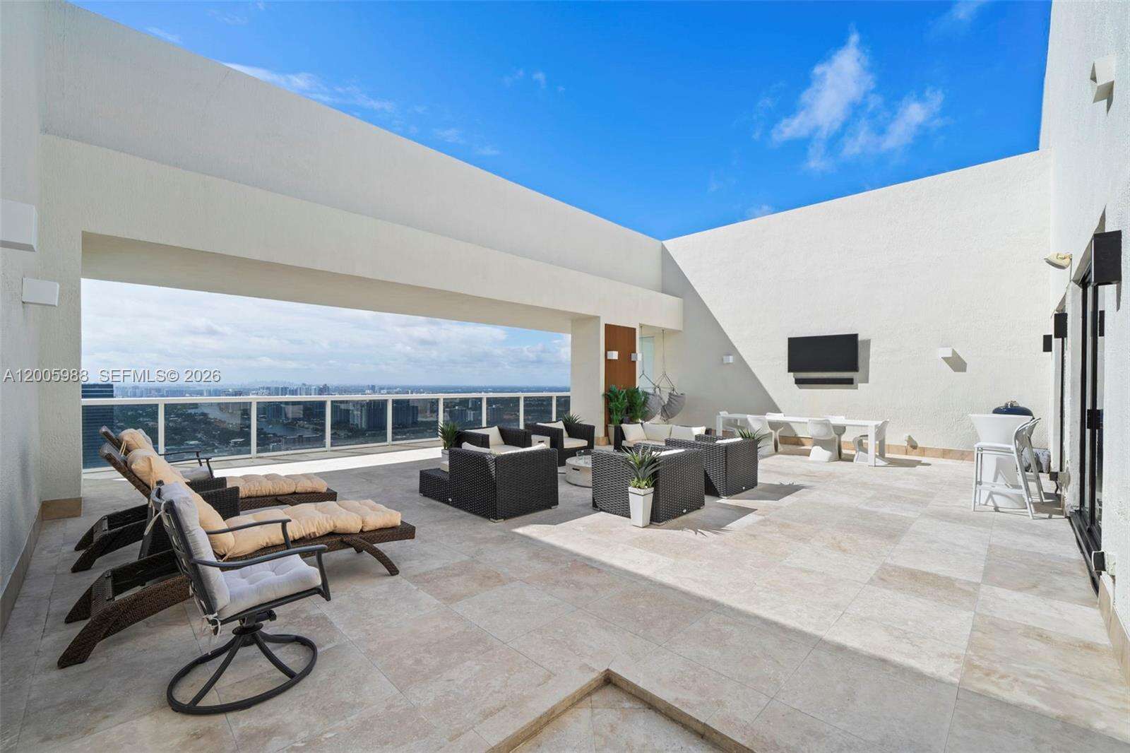 The Beach Club Two at 1830 Ocean Dr, Hallandale Beach, FL 33009 - For Rent photo 15