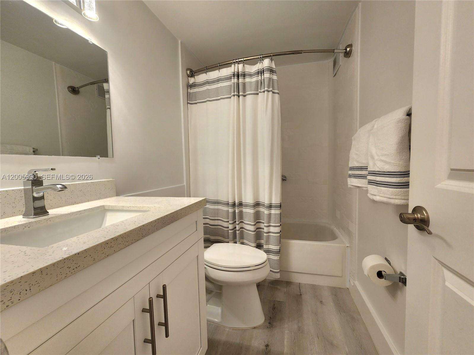 Alexander Towers at 3505 Ocean Dr, Hollywood, FL 33019 - For Rent photo 20