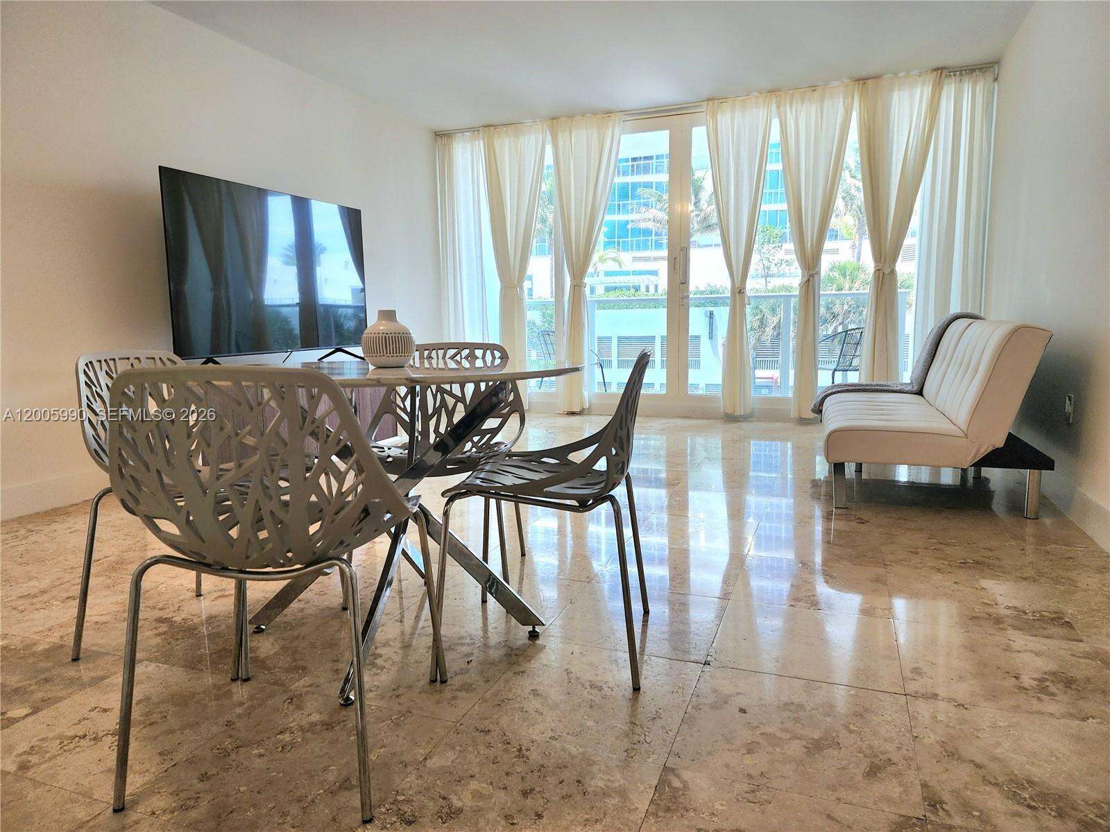 Alexander Towers at 3505 Ocean Dr, Hollywood, FL 33019 - For Rent photo 5