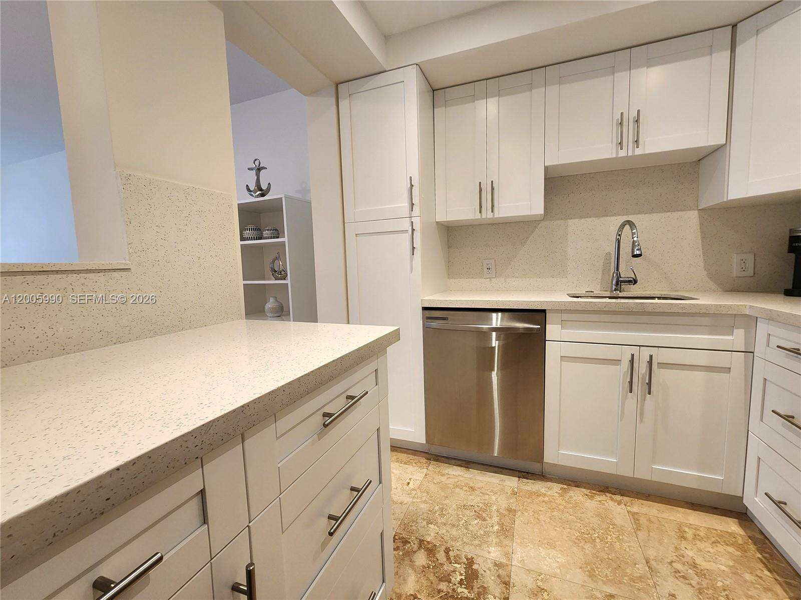 Alexander Towers at 3505 Ocean Dr, Hollywood, FL 33019 - For Rent photo 10