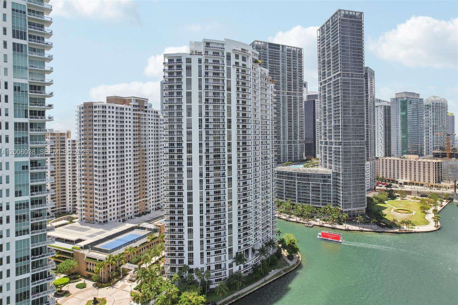 Carbonell at 901 Brickell Key Blvd, Miami, FL 33131 - For Rent photo 20