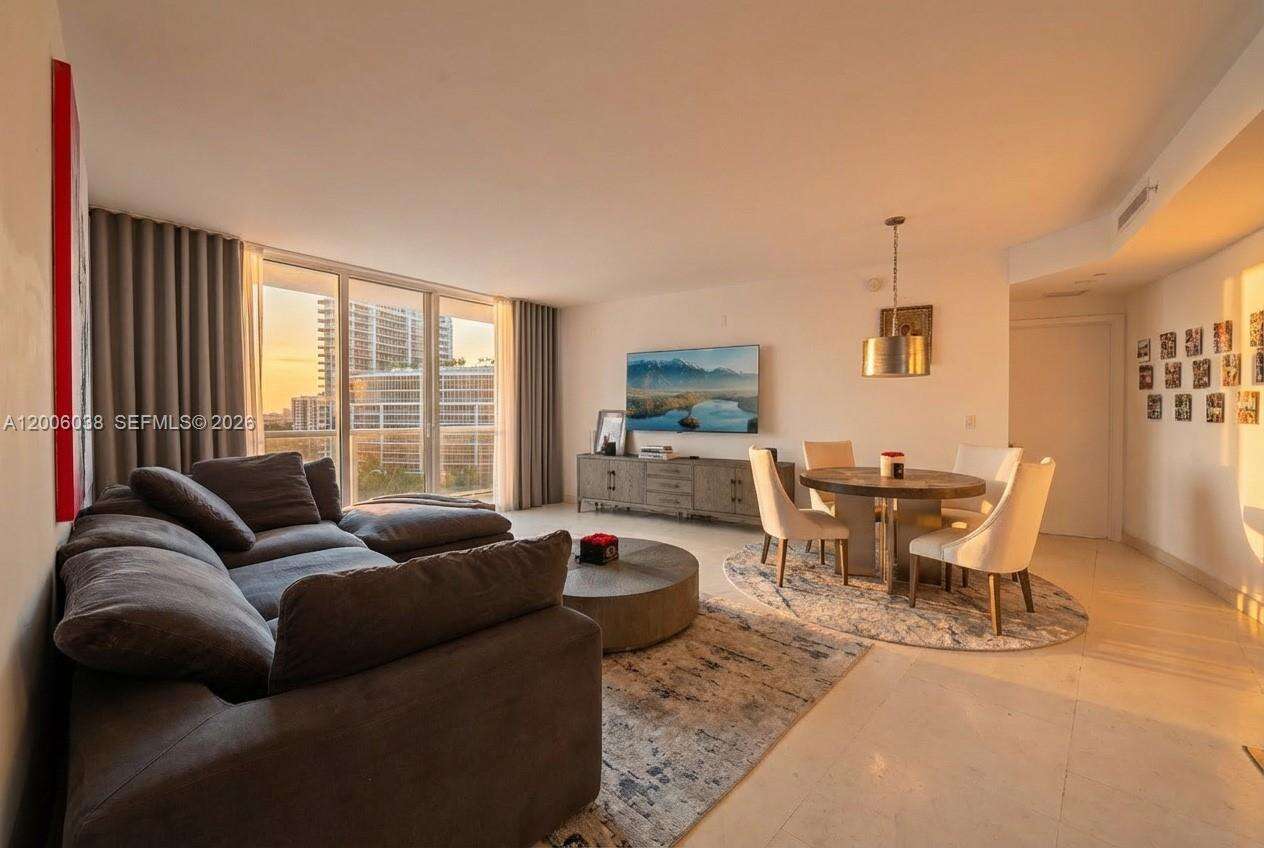 Carbonell at 901 Brickell Key Blvd, Miami, FL 33131 - For Rent photo 6