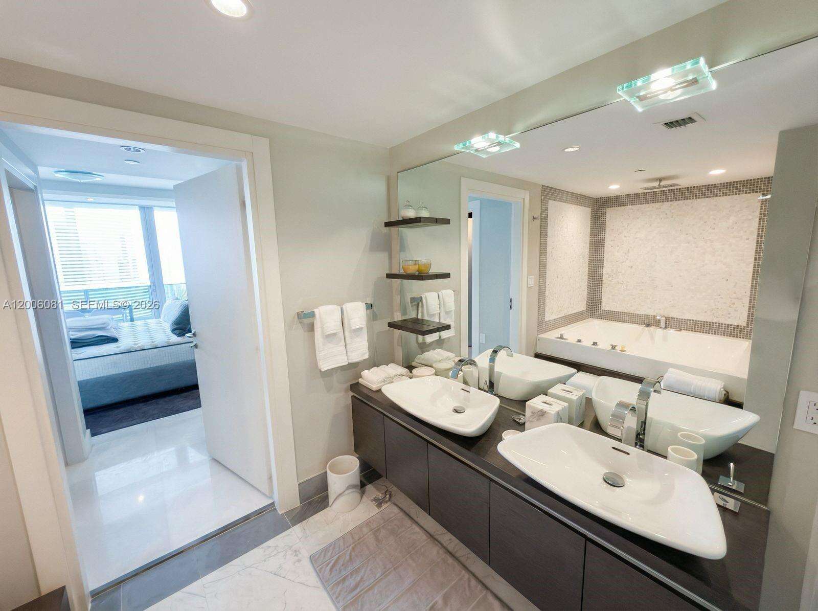 Epic Residences at 200 Biscayne Blvd Way, Miami, FL 33131 - For Rent photo 16