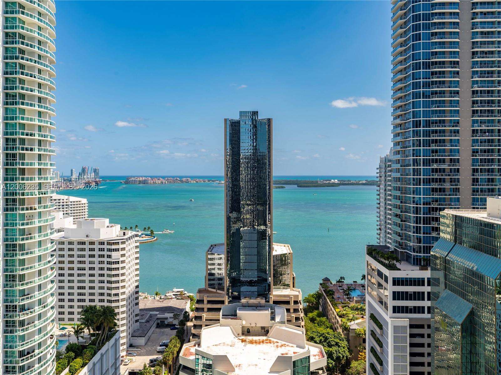 1010 Brickell at 1010 Brickell Ave, Miami, FL 33131 - For Rent photo 1