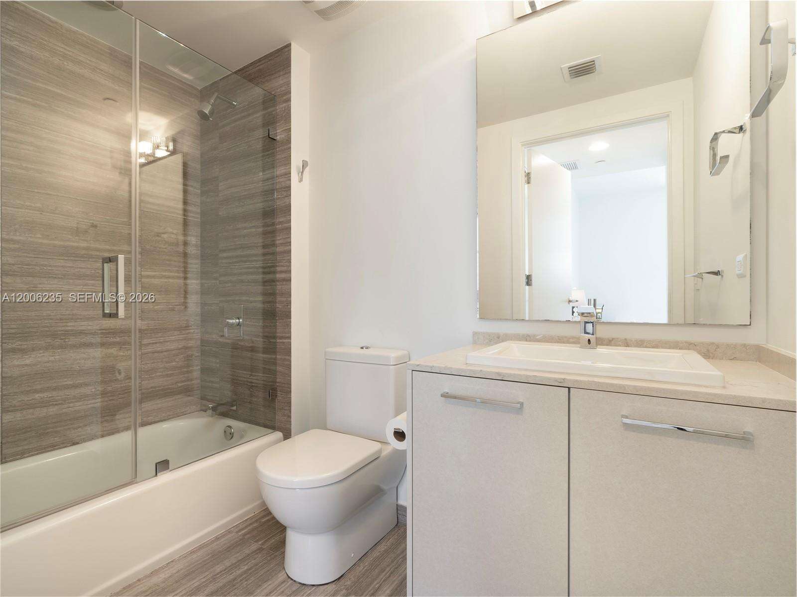 1010 Brickell at 1010 Brickell Ave, Miami, FL 33131 - For Rent photo 13