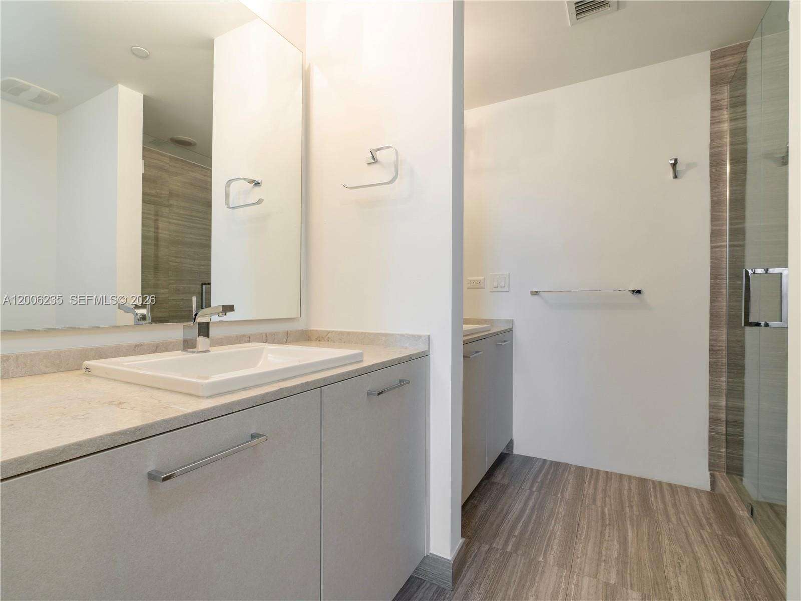 1010 Brickell at 1010 Brickell Ave, Miami, FL 33131 - For Rent photo 14
