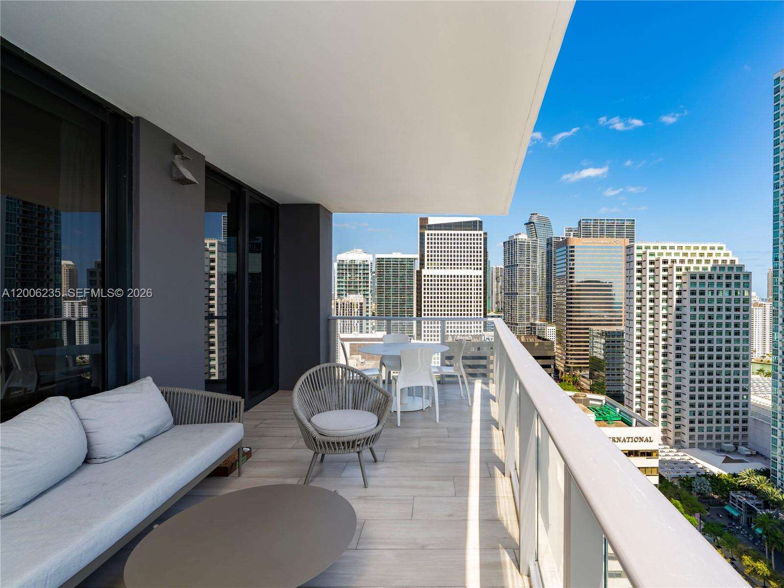 1010 Brickell at 1010 Brickell Ave, Miami, FL 33131 - For Rent photo 16